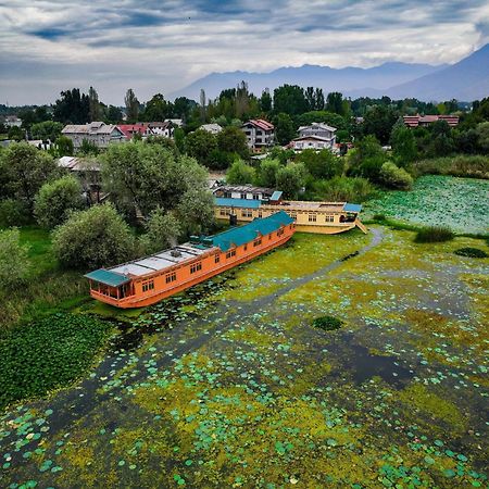 Kings Houseboats 호텔 Srīnagar 외부 사진